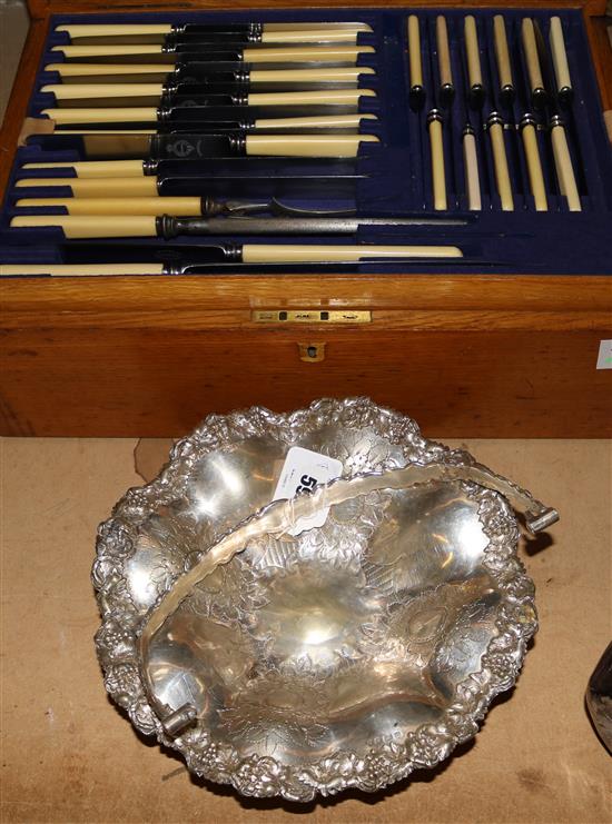 Kings pattern plated cutlery & basket(-)
